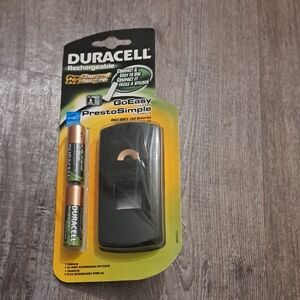 Duracell Rechargeable Battery Charger - Black